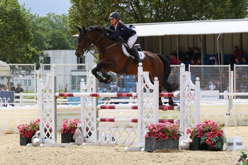 Olivia Poole takes the Connolly’s RED MILLS Senior Newcomers Masters